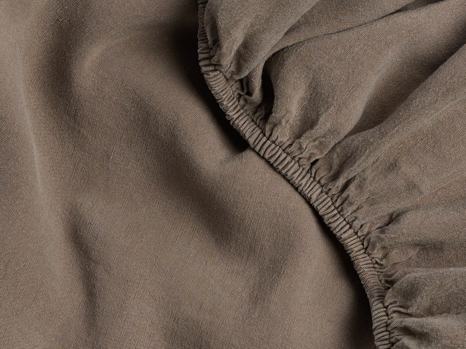 Linen Tencel Fitted Sheet (Warm Grey) - Image 3
