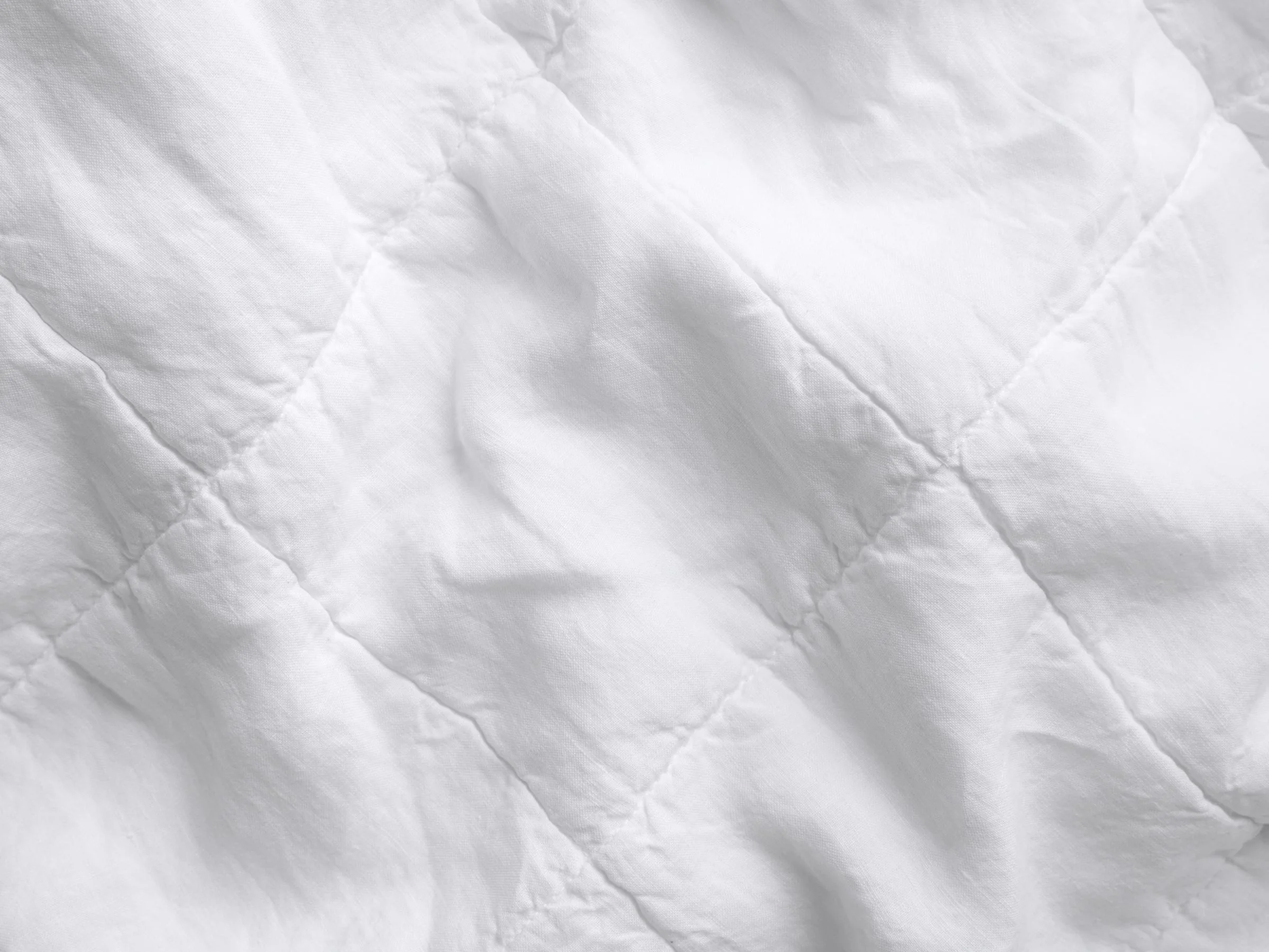 Linen Box Quilted Sham Set (White) - Image 3