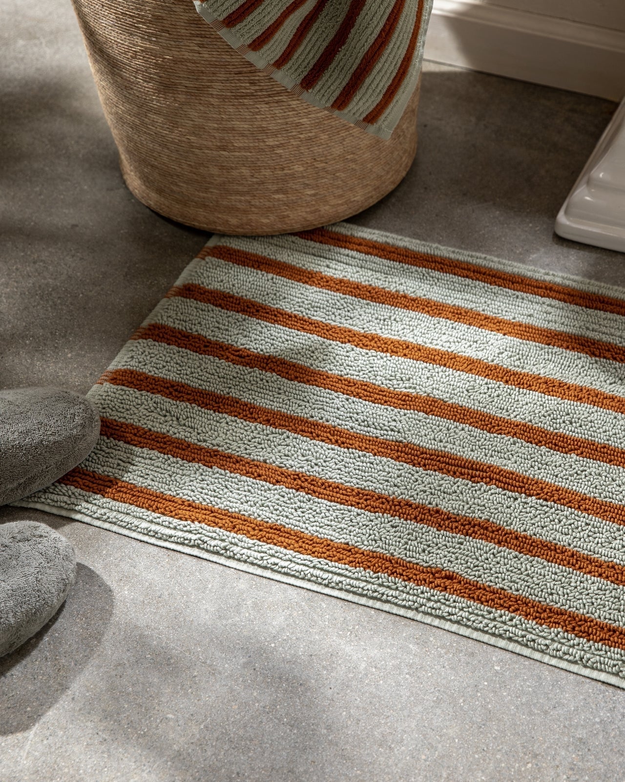 Organic Resort Stripe Tub Mat (Sage with Russet) - Image 2