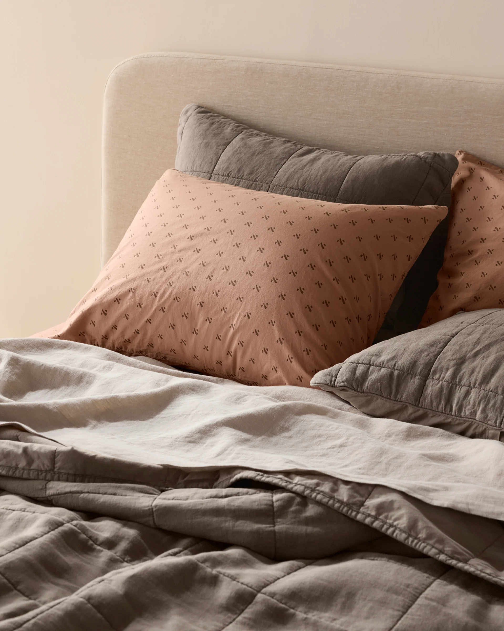 Overdyed Vintage Print Fitted Sheet (Adobe) - Image 4