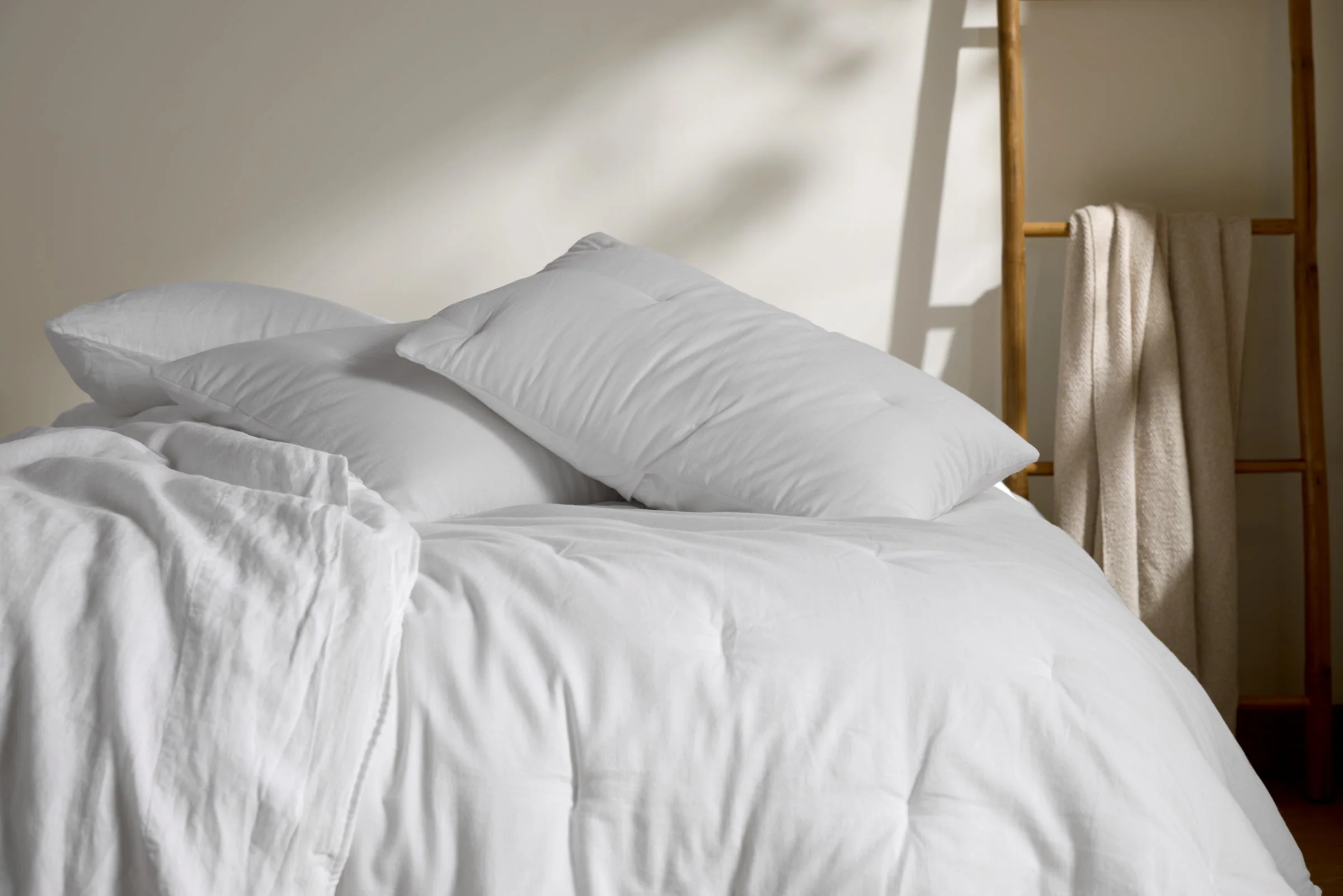 Soft Cotton Quilt (White) - Image 2